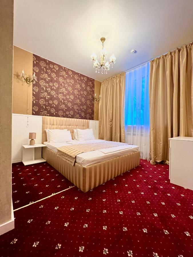 Sergeev Hotel Mîkolaiiv Exterior foto